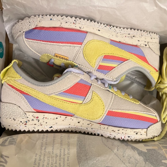 Nike Shoes - 6.5 FITS LIKE 6 - Nike Women's Union Cortez